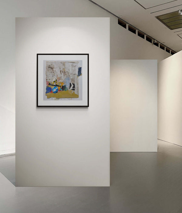 Varie forme disposte su carta in un collage, intitolato "Cielo di piombo", che celebra la creatività visiva.