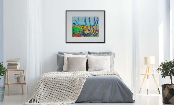 Dipinto 'Fra gli alberi' esposto in camera da letto