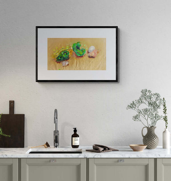 Il bianco dell'uovo - Opera d'arte ambientata in cucina con arredamento contemporaneo.