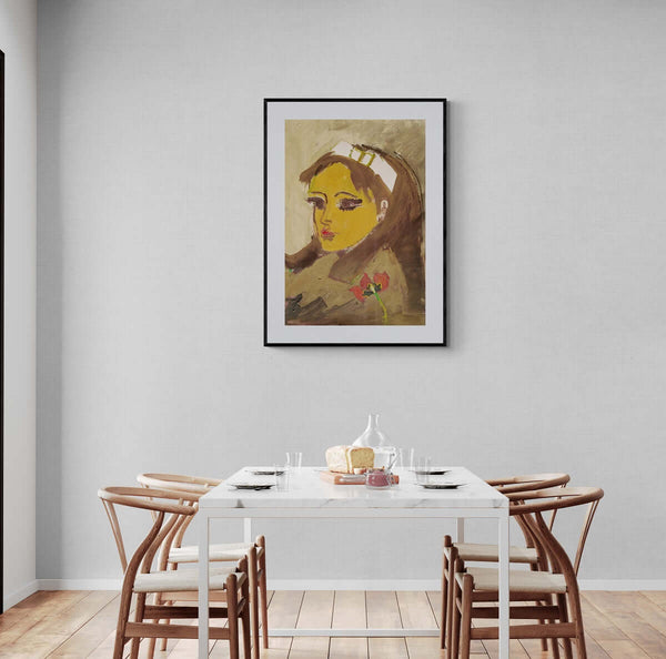 Il tulipano rosso - Ritratto di ragazza con tulipano rosso, fiore singolo in primo piano, studio dettagliato della forma e del colore.