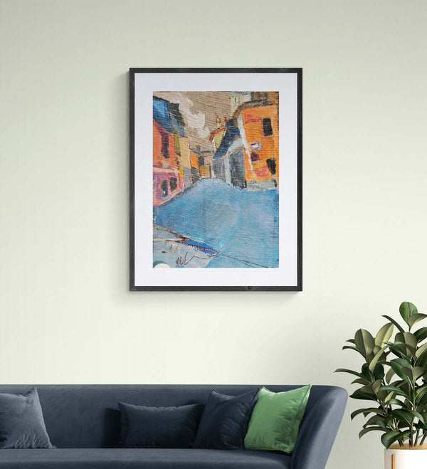 Infinità del vicolo - Un dipinto che illustra una via di un piccolo paese, caratterizzata da case e un'atmosfera accogliente.