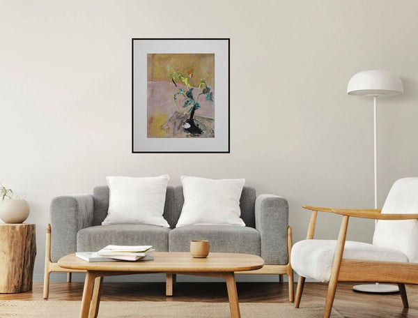 La ginestra - - Dipinto esposto sopra divano beige in soggiorno moderno.