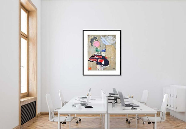 Punto di vista - Collage innovativo che stratifica materiali vari, fondendo testo e texture in un'opera visivamente ricca.