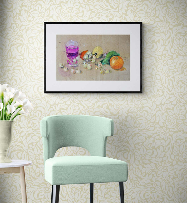 Vino rosso rubino - Un quadro di frutta mista e un bicchiere di vino rosso, evidenziando colori brillanti e freschezza.