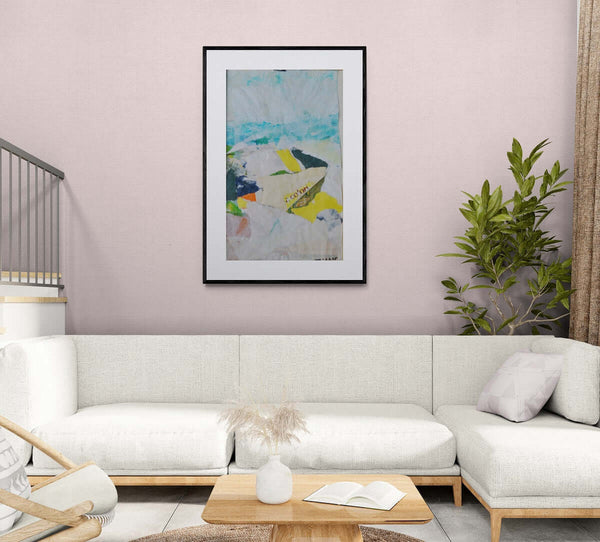 A colori - Opera d'arte ambientata in salotto con arredamento contemporaneo