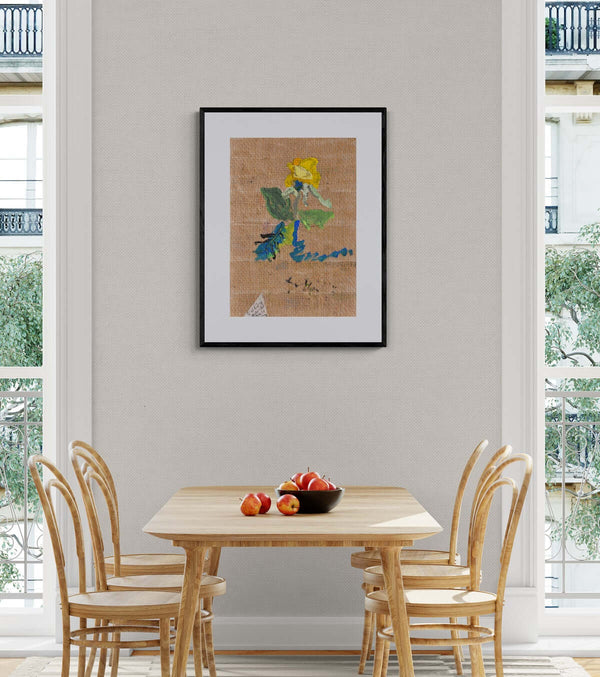 Detto in poesia - Un dipinto di un fiore giallo su burlap, con dettagli che mettono in risalto la sua semplicità e eleganza.