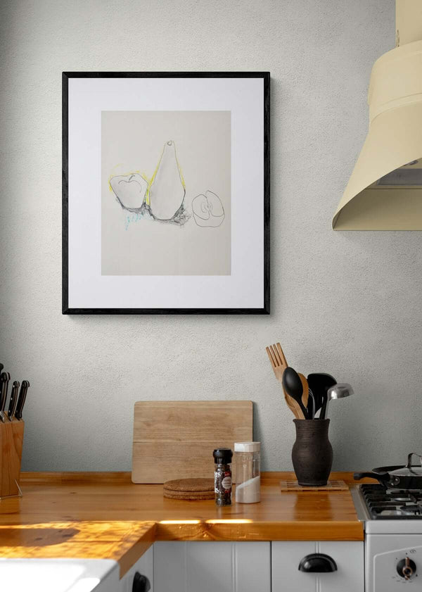 L'ombra sulla tavola - Disegno di due mele e una pera verde su sfondo bianco. 