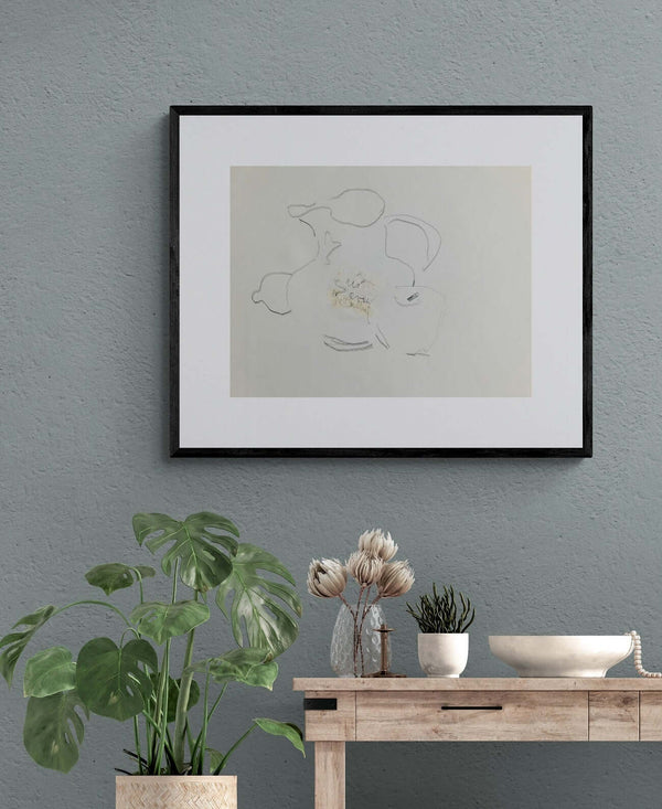 Le parvenze - Disegno originale di una brocca, un limone e una mela, matita e collage.