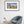 Paesaggio a collage - Arte mista con strati di acrilico e collage, presentando vari pezzi di carta per una qualità tattile unica.